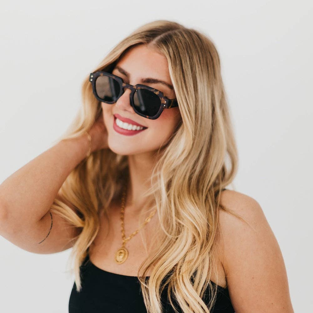 Blocky Square Retro Sunglasses (PRE🤍ORDER)
