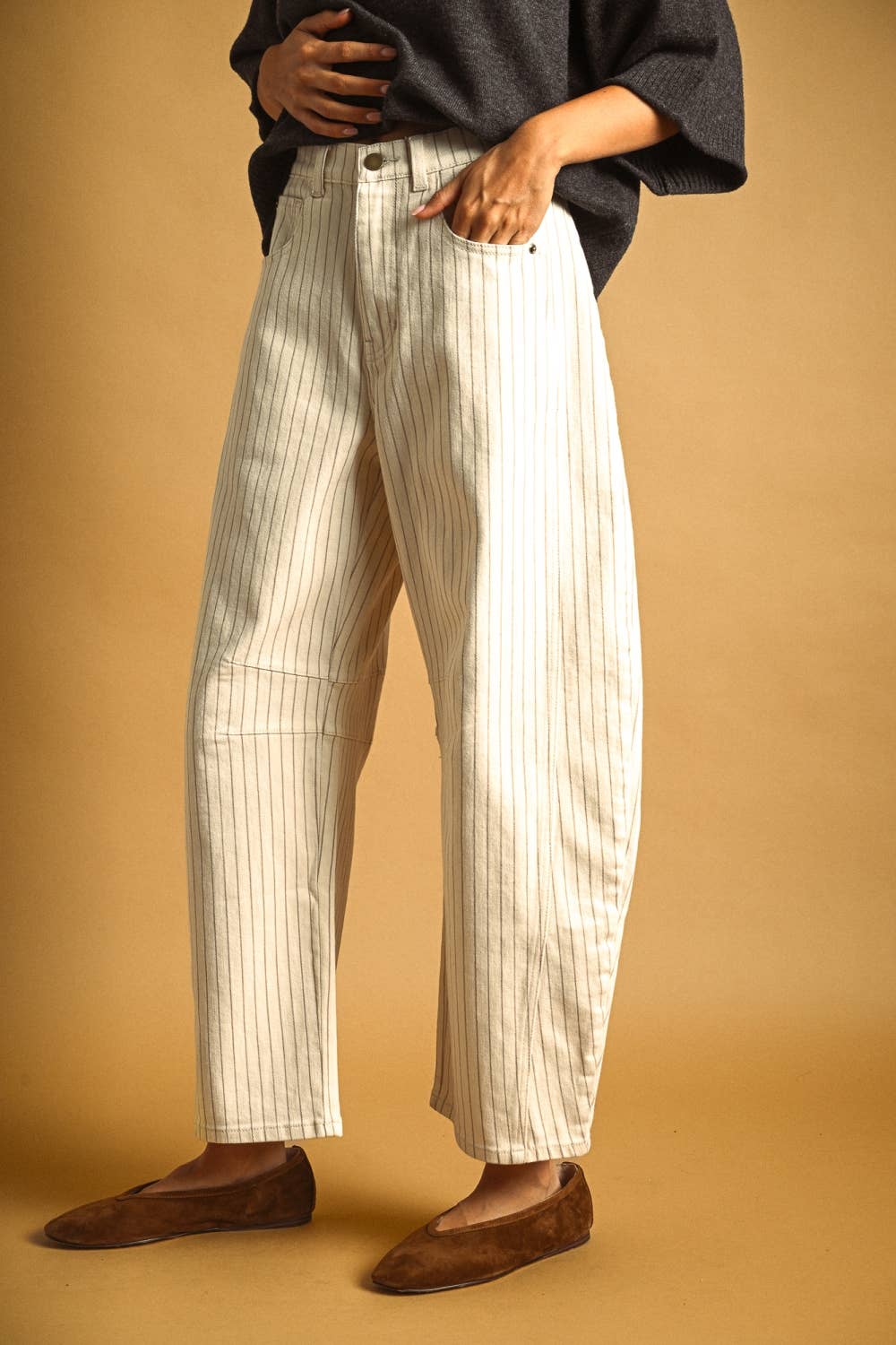 PINSTRIPED PATTERN BARREL PANTS (PRE🤍ORDER)