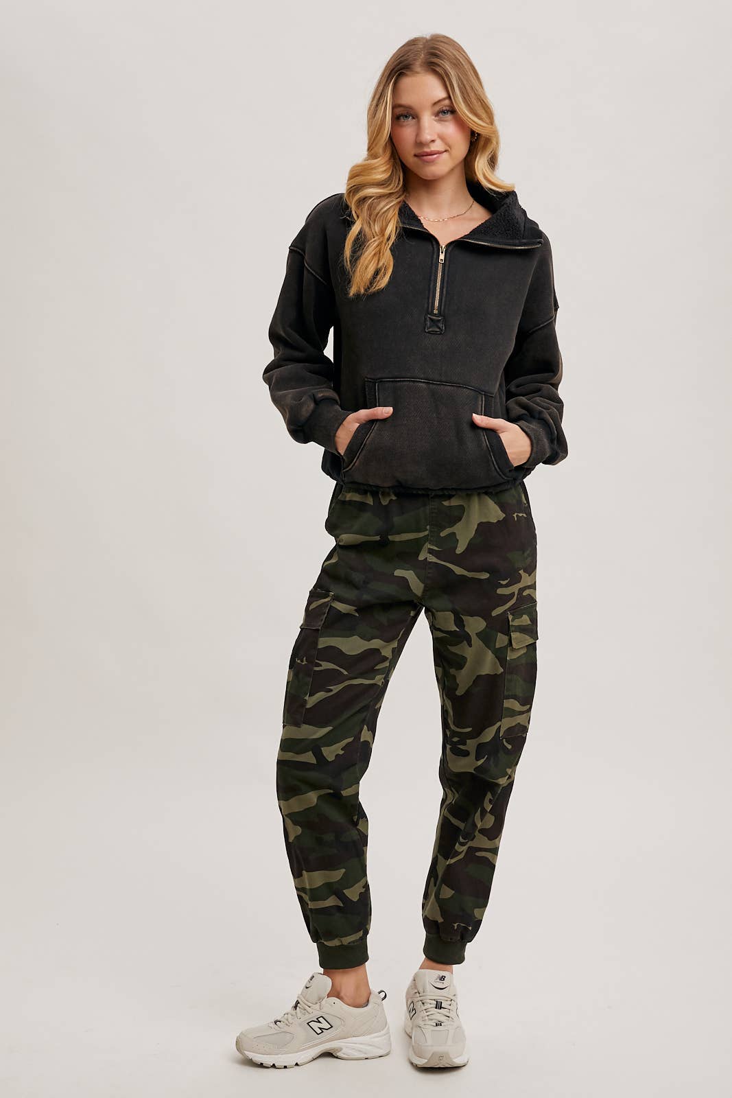 HALF ZIPPER FRONT HOODIE SWEATSHIRT WITH INNER FLEECE