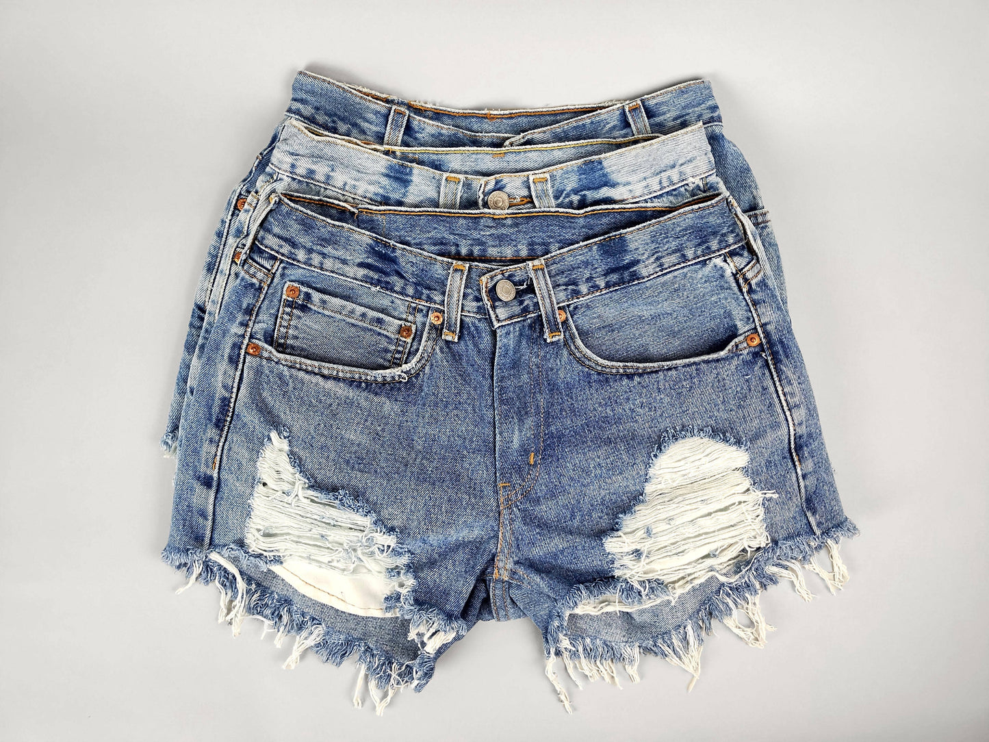 Low-Rise Vintage Washed Denim Cutoff Shorts - Frayed