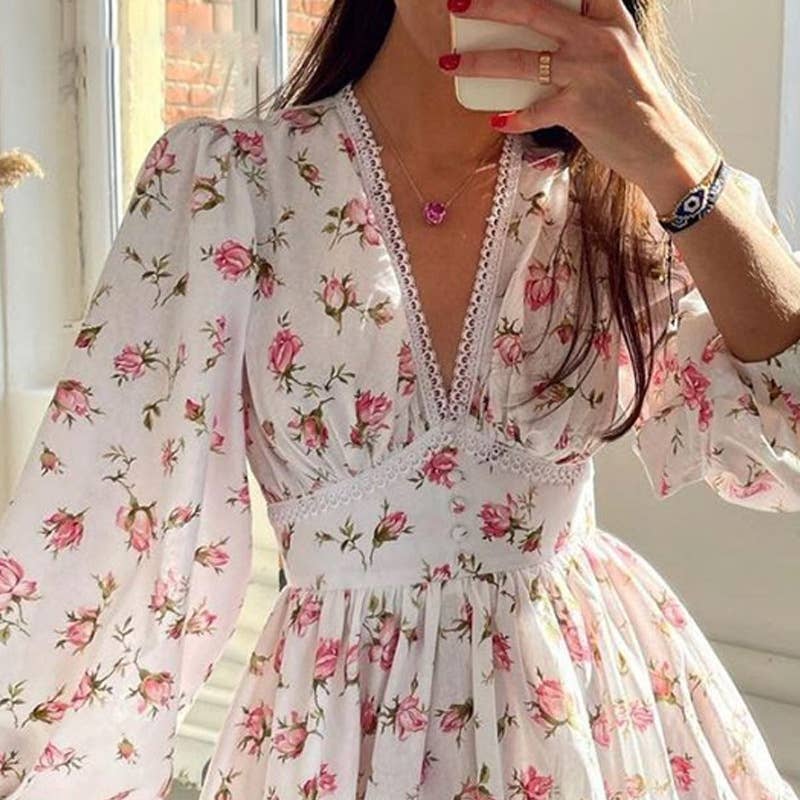 V-Neck Lace Floral Print Cropped Long-Sleeved Dress