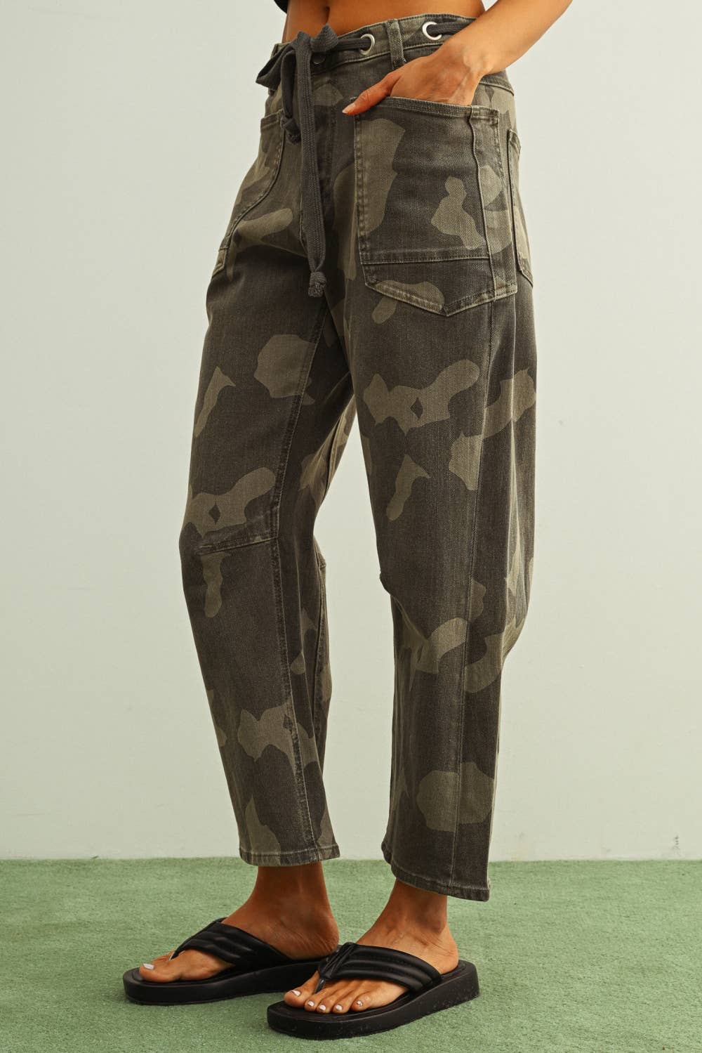 CAMO PRINT PANTS WITH BELT (PER🤍ORDER)
