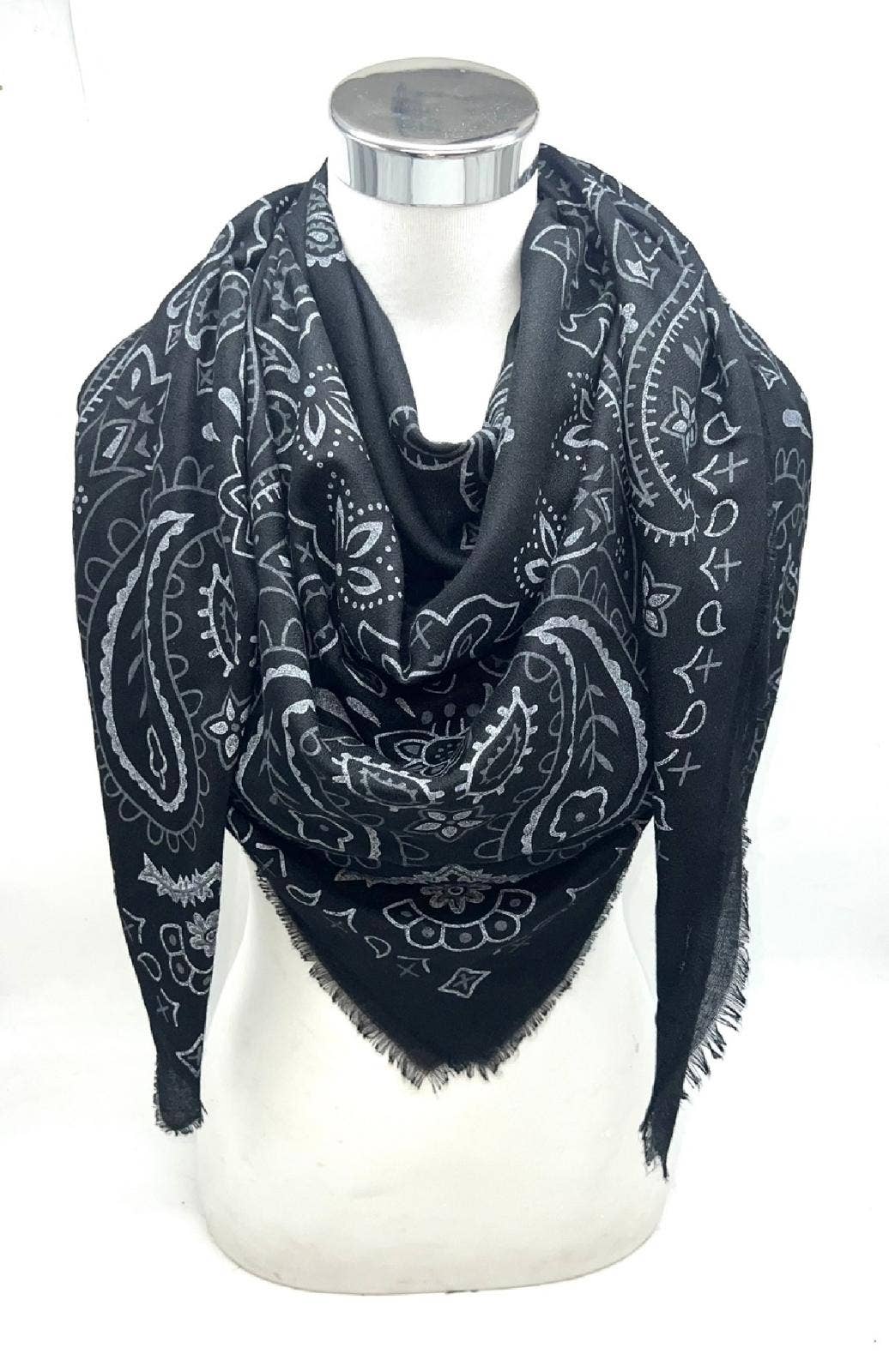 Bandana pattern scarf - Fine material