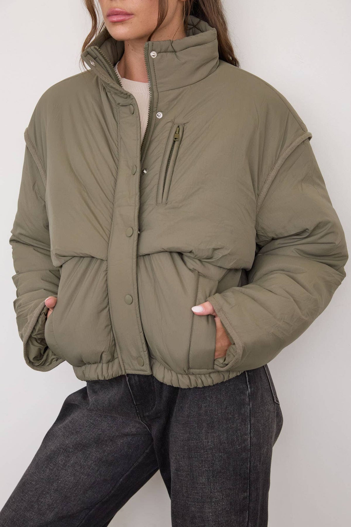 STAND COLLAR SNAP BUTTON PUFFER CROP JACKET (PRE🤍ORDER)