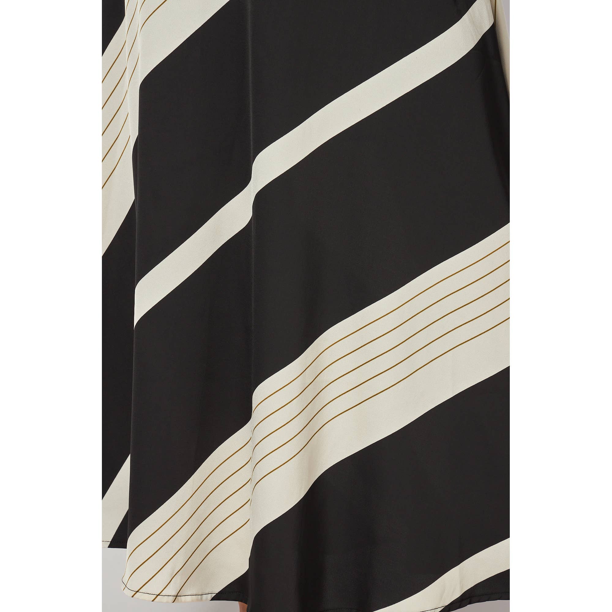 SOLID AND STRIPE MIXED A LINE SKIRT
