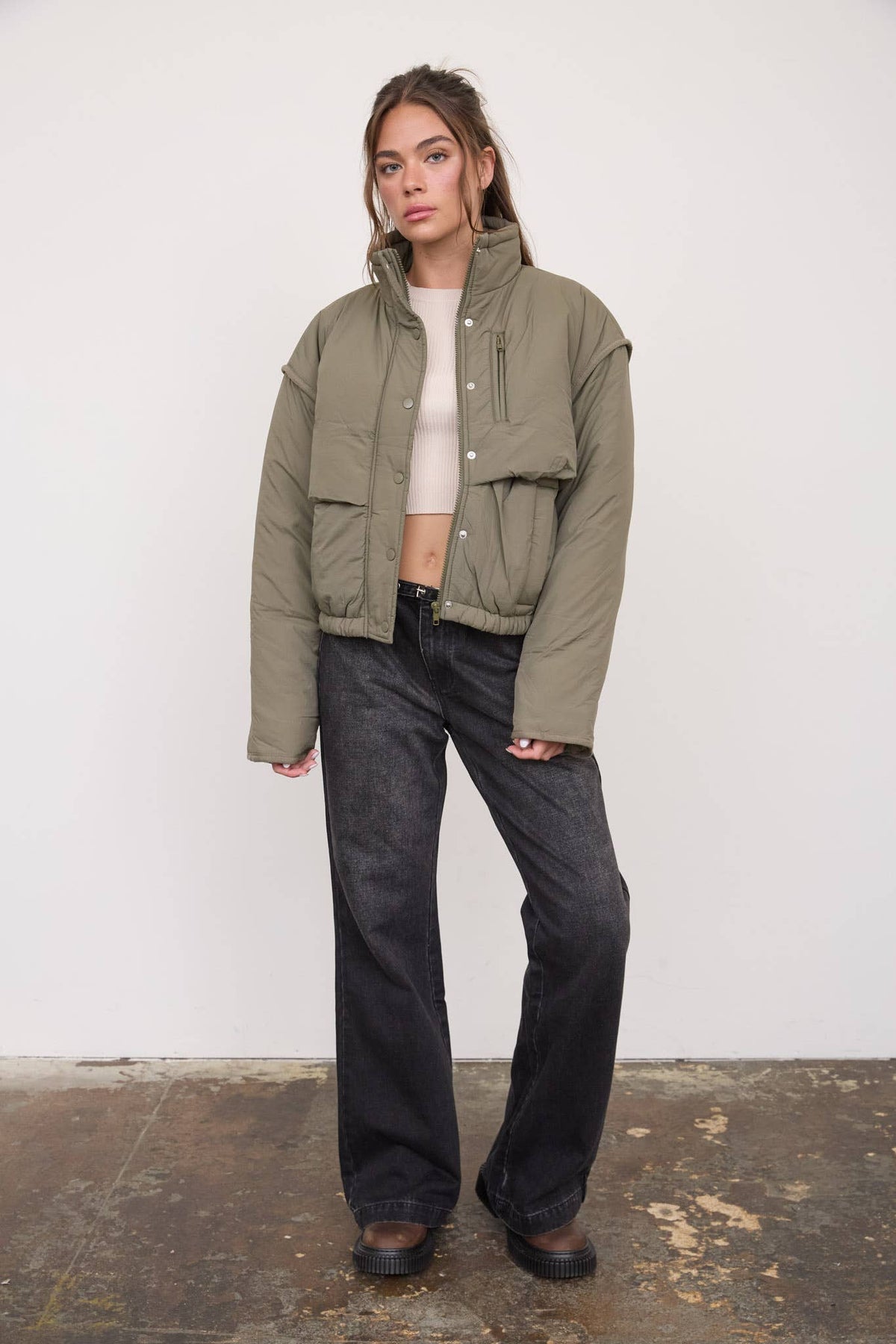 STAND COLLAR SNAP BUTTON PUFFER CROP JACKET (PRE🤍ORDER)