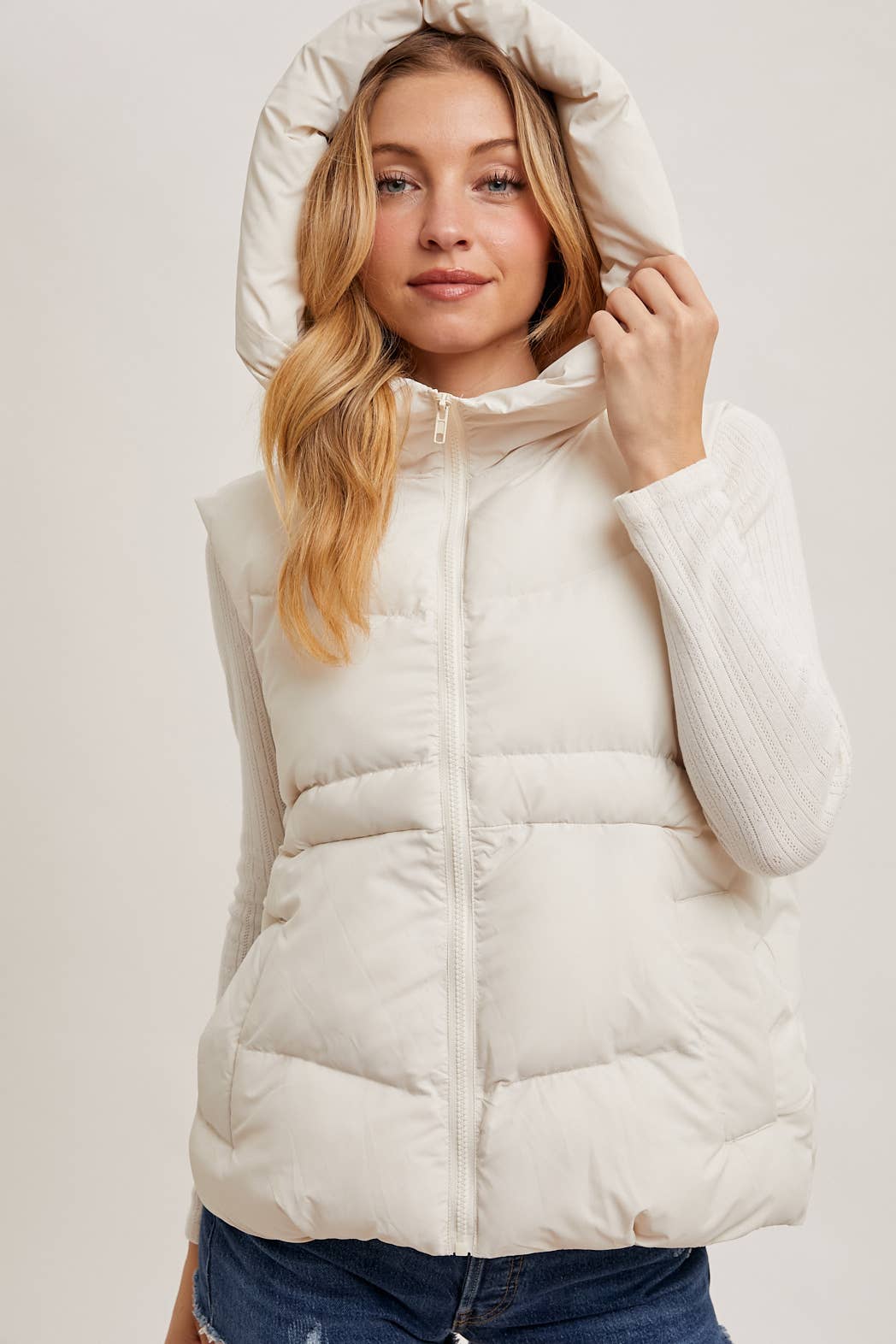 ZIPPER DOWN PUFFER HOODED VEST